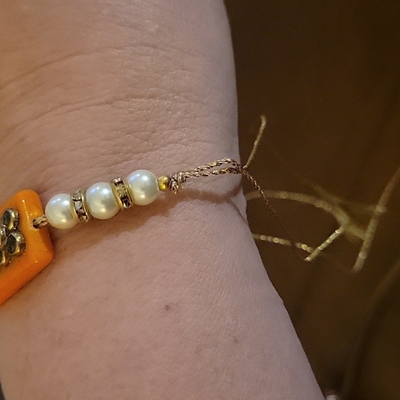 Rakhi Orange Gold Thread Pearl Beaded Rhinestone Bracelet - Picture 2 of 4